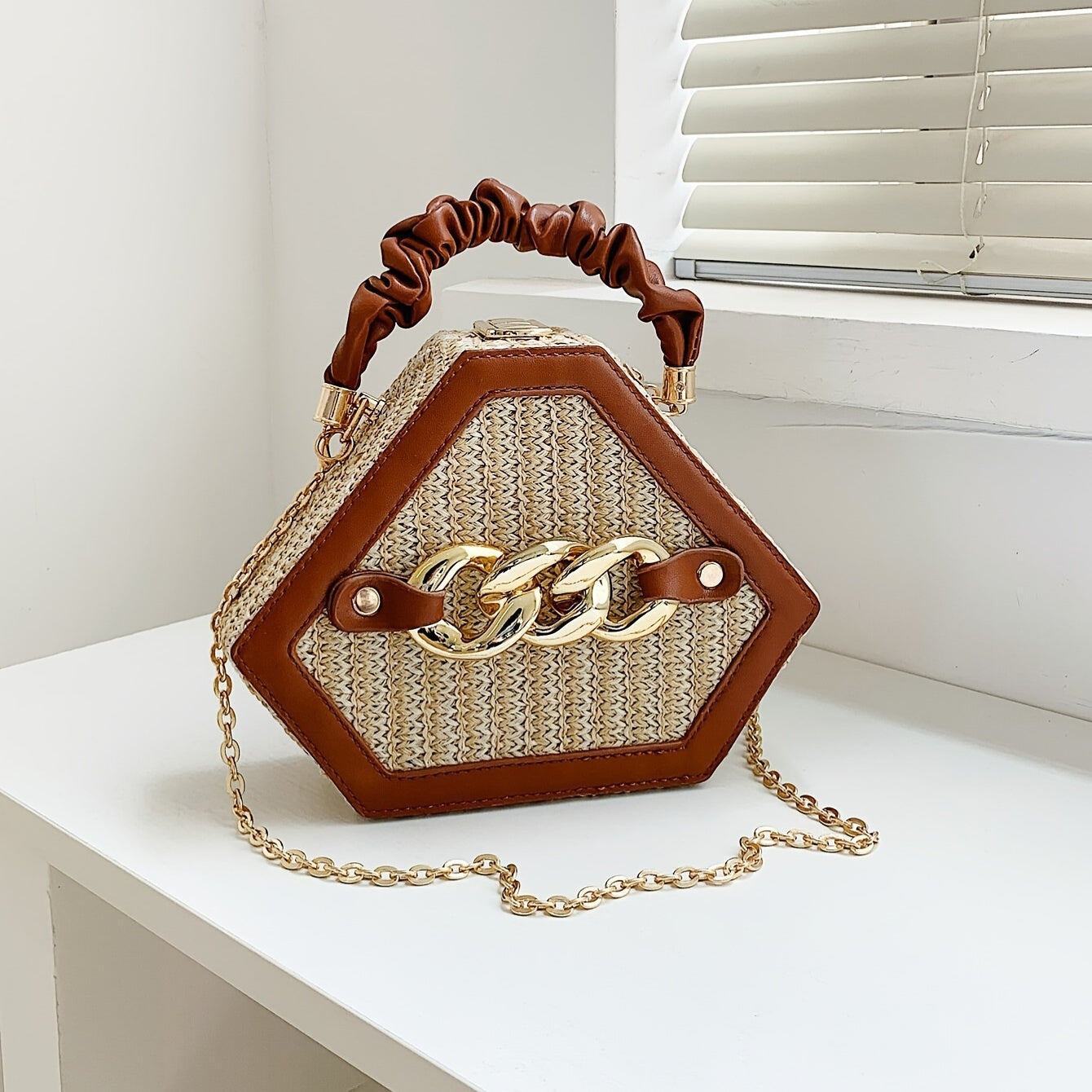 Trendy Straw Box Chain Shoulder Bag